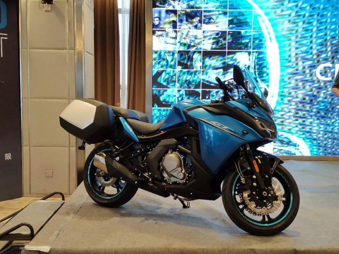 10月30日公布售价！春风400GT开启不一样的“旅跑”生活！