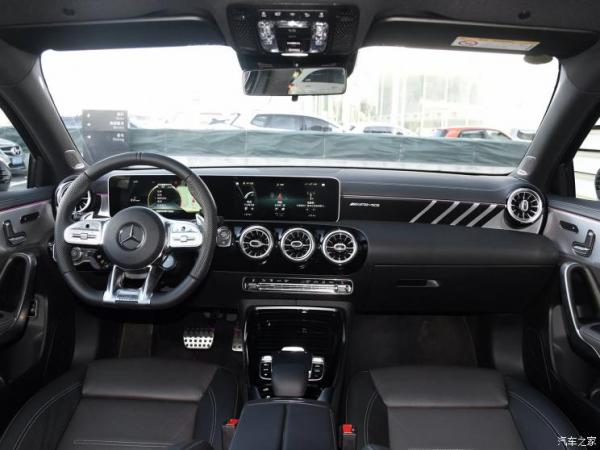 北京奔驰 奔驰A级AMG 2019款 AMG A 35 L 4MATIC 先型特别版