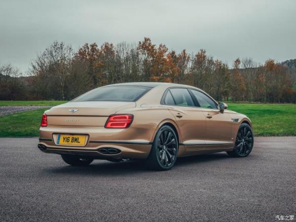 宾利 飞驰 2021款 4.0T V8 基本型