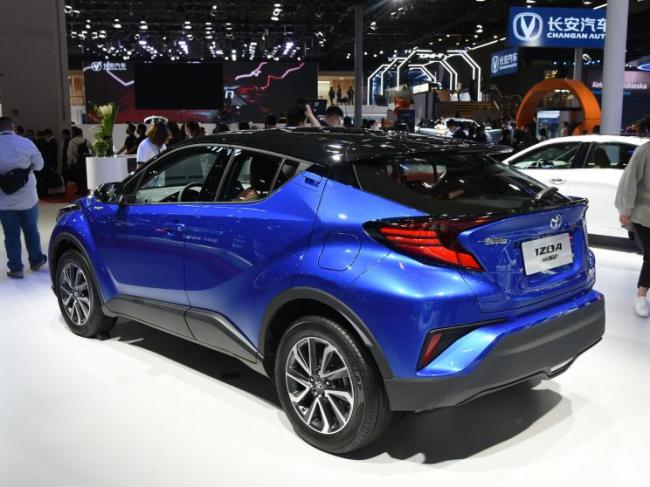 一汽丰田 奕泽IZOA 2021款 双擎 2.0L 基本型