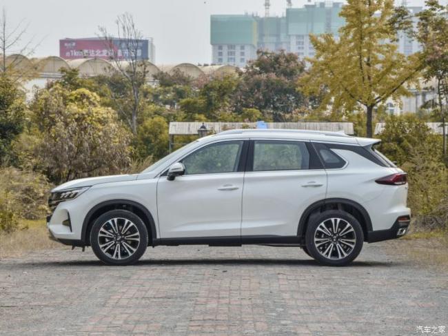 广汽乘用车 传祺GS5 2021款 进阶款 270T 科技智领版