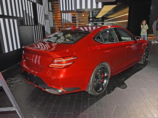 捷尼赛思 捷尼赛思G70 2022款 2.0T 四驱旗舰型