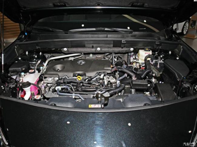 一汽丰田 凌放HARRIER 2022款 双擎 2.5L CVT两驱基本型