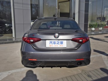 阿尔法・罗密欧 Giulia 2021款 2.0T 280HP Veloce Ti 竞速版