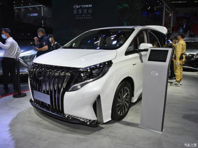 广汽乘用车 传祺M8 2021款 大师系列 390T 旗舰版