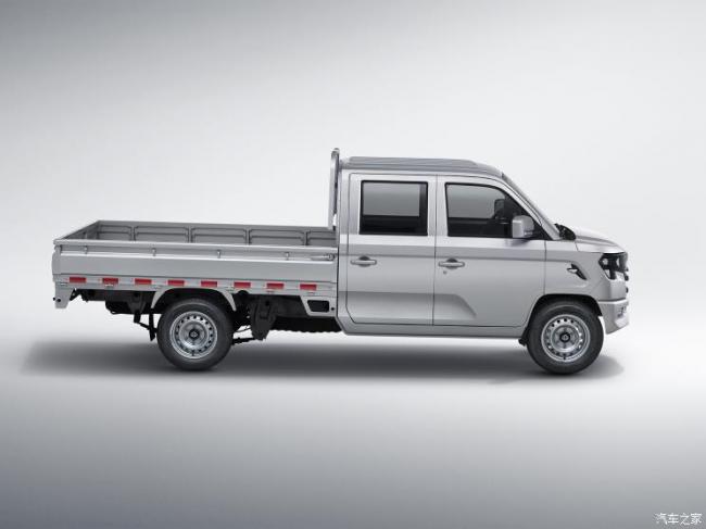 长安凯程 长安星卡PLUS 2022款 1.8L豪华型空调双排4J18V