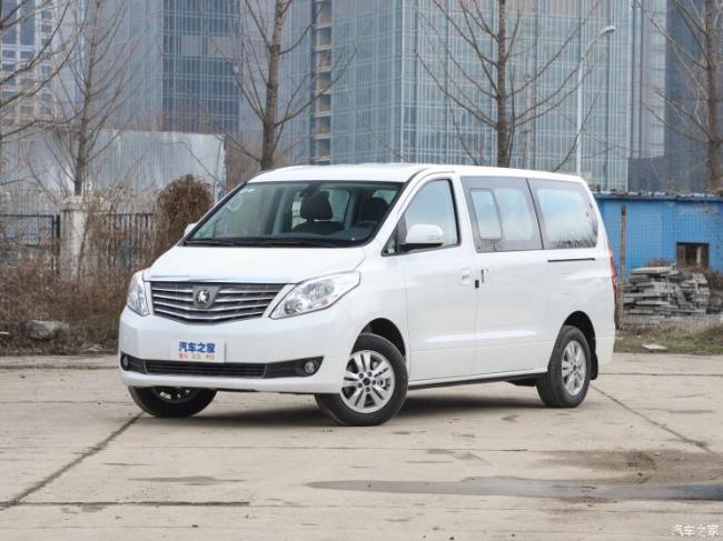 东风风行 菱智PLUS 2022款 旅行版 2.0L 手动尊享型 7座