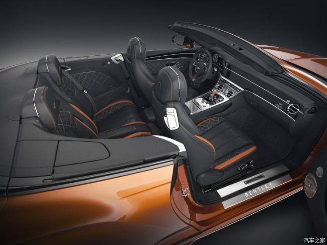 宾利 欧陆 2022款 4.0T GT V8 敞篷版 The Carnaby