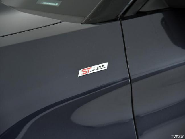 长安福特 探险者 2023款 EcoBoost 285 四驱ST-Line 6座