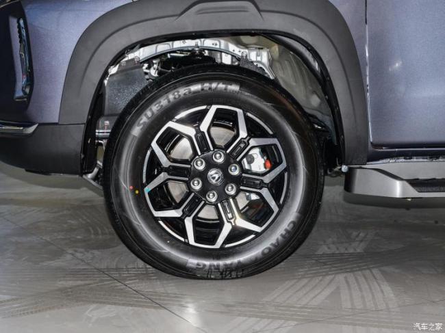 长安汽车 长安览拓者 2023款 2.0T自动两驱汽油领航型标箱