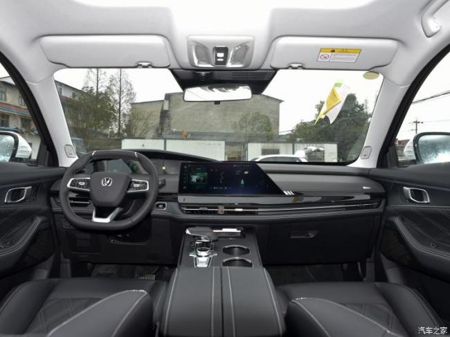 长安汽车 长安UNI-K 2023款 2.0T 两驱悦领型