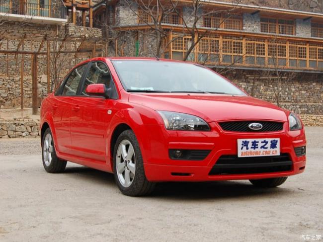 长安福特 福克斯 2005款 三厢 2.0L 手动运动版