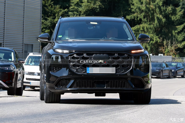 全新奥迪Q7长这样！高性能版SQ7低伪装谍照曝光 车身或加长