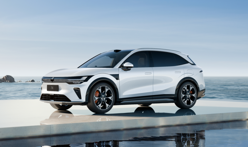 单月销量首次突破6万台,极氪科技10月销量61,636台 单月销量首次突破6万台,极氪科技10月销量61,636台